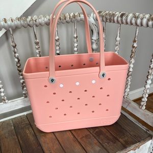 Large- OG Peach Bogg Bag